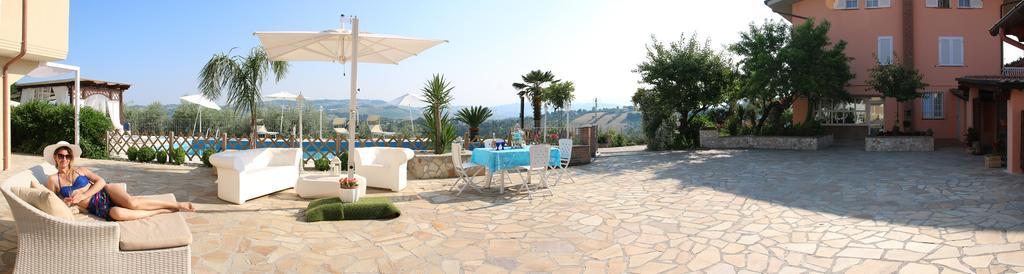 Anthos Casa Vacanze Sant'Omero Pokoj fotografie